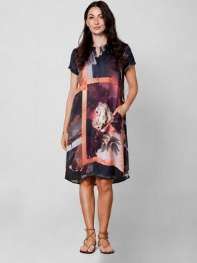 NÜ Denmark Floral Button-Front in Rose and Burgundy